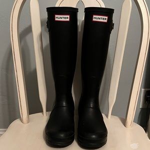 Black Hunter Rain Boots